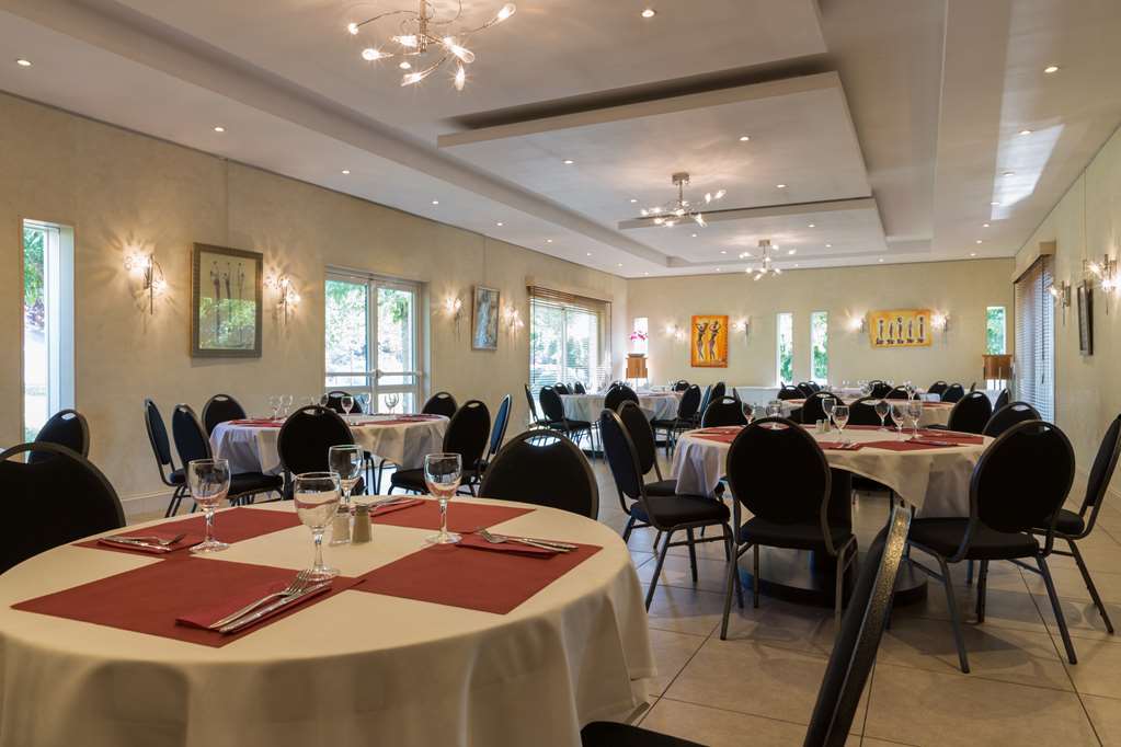 Hotel Confort Le Moulin Rouge Terrasson Restoran foto